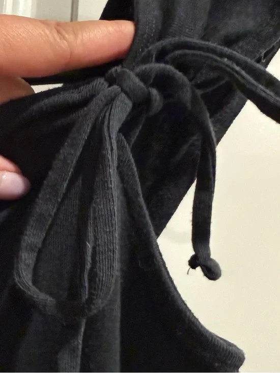 Hollister Black Tie-Shoulder Women's Top sz L - Picture 4 of 4